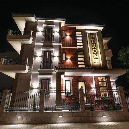 Hotel Peroni Korce Exterior foto